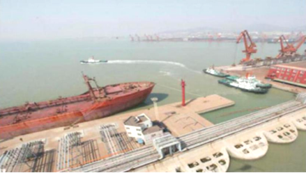 印度尼西亞的西里貢港 印度尼西亞的西里貢港